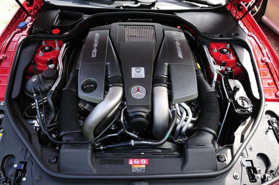  Mercedes-Benz SL63 AMG 2013 года  (фото 27 из 84)